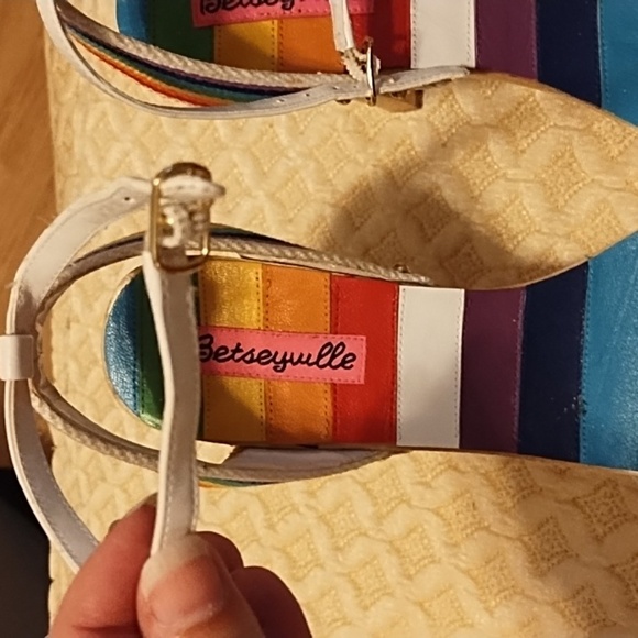 Betsey Johnson Rainbow Wooden Heels 8.5 - Picture 11 of 13